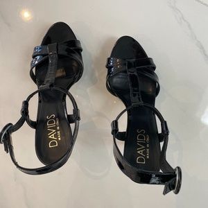 Davids Black T-Strap Platform Sandal Size 38 (8)